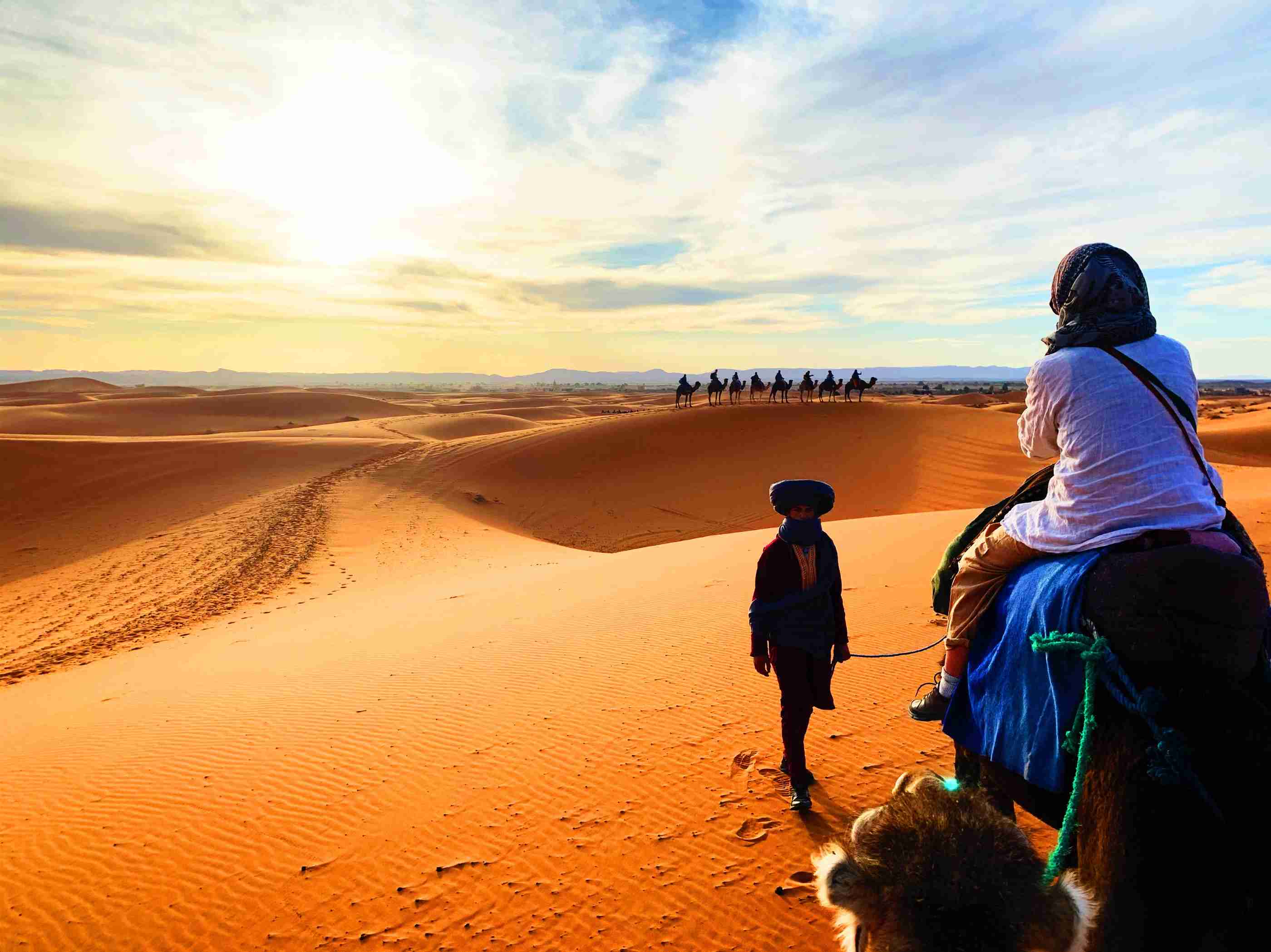 スマホに入ってる旅先の写真見せてください