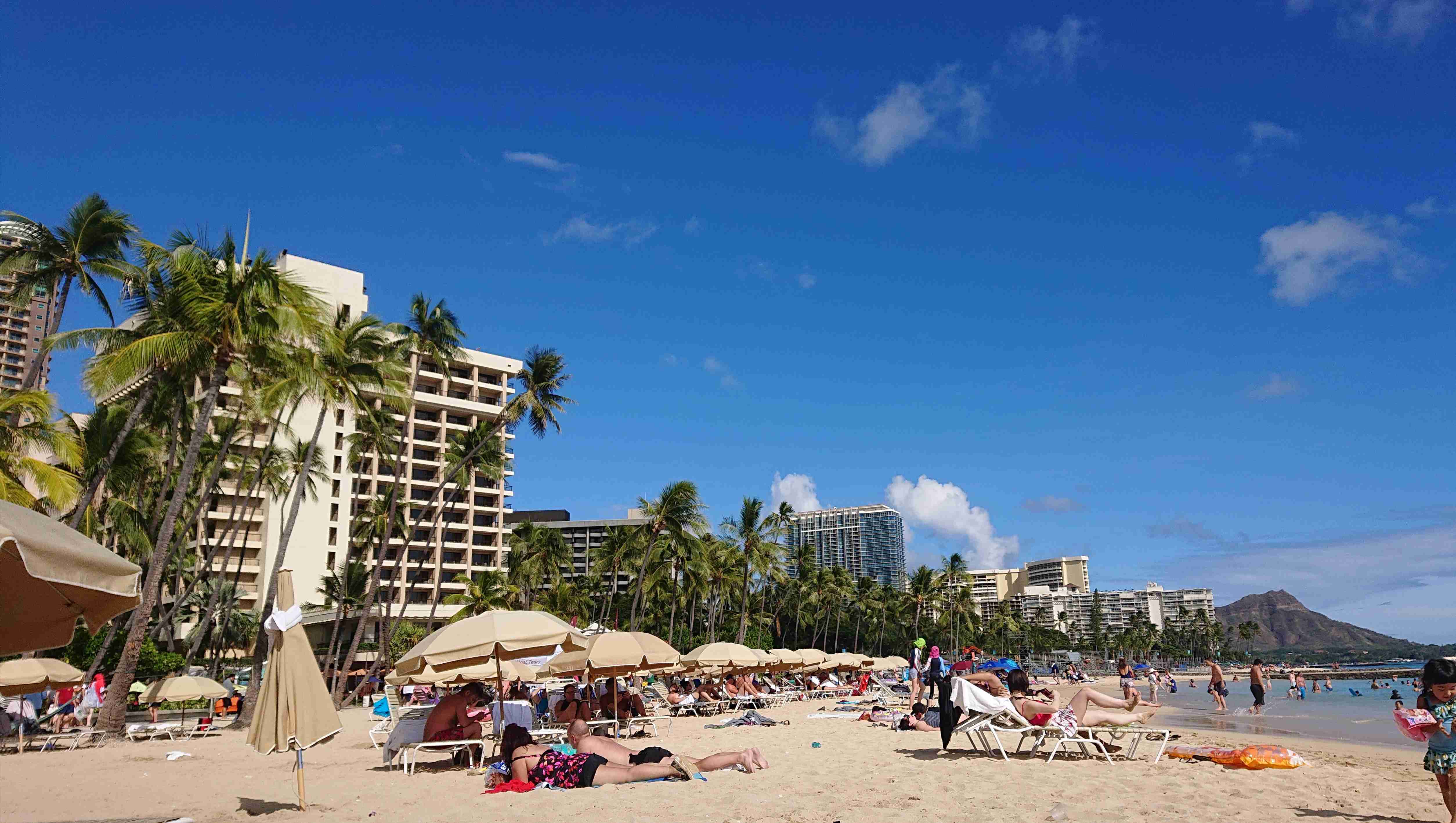 スマホに入ってる旅先の写真見せてください