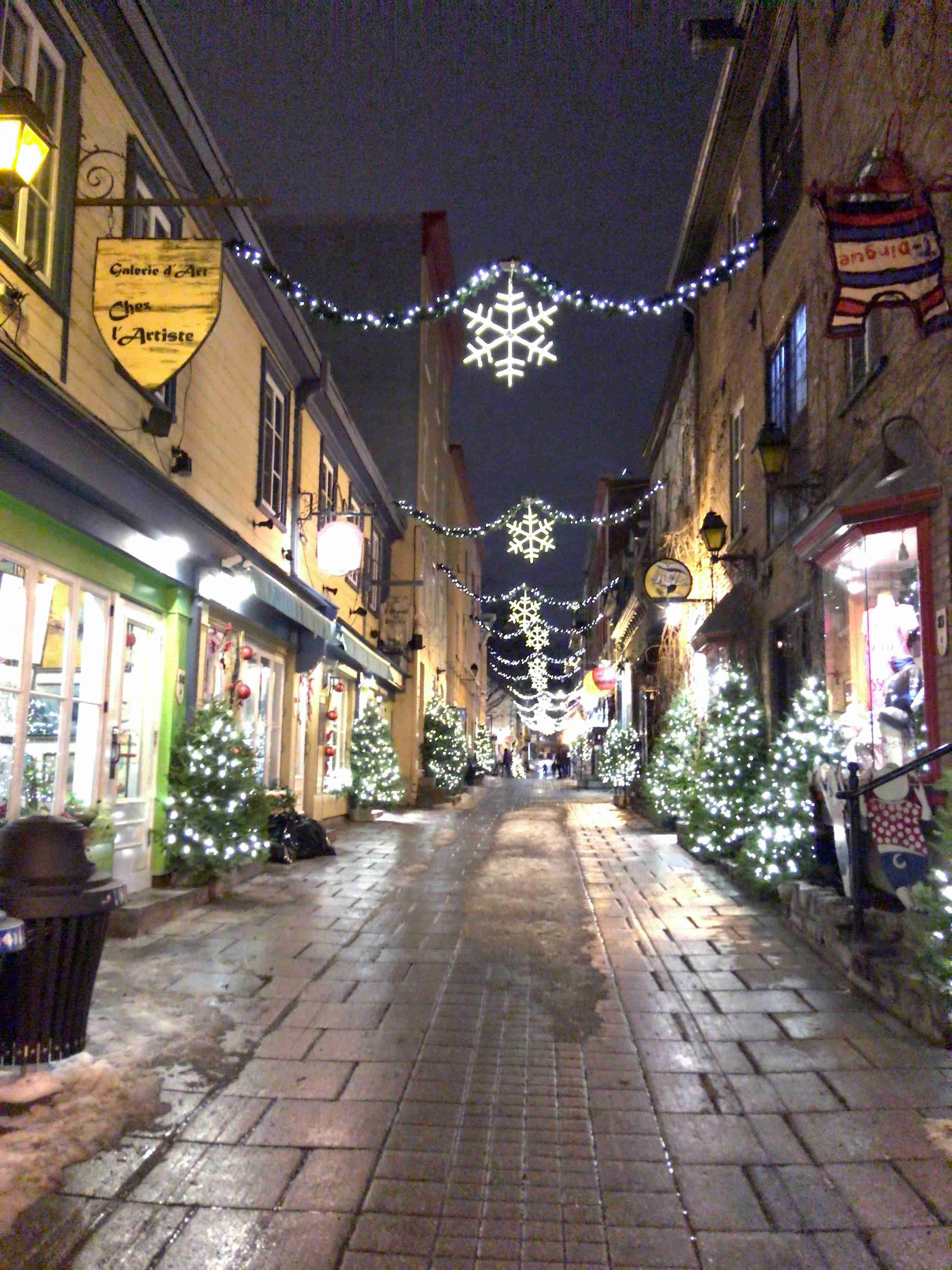 スマホに入ってる旅先の写真見せてください