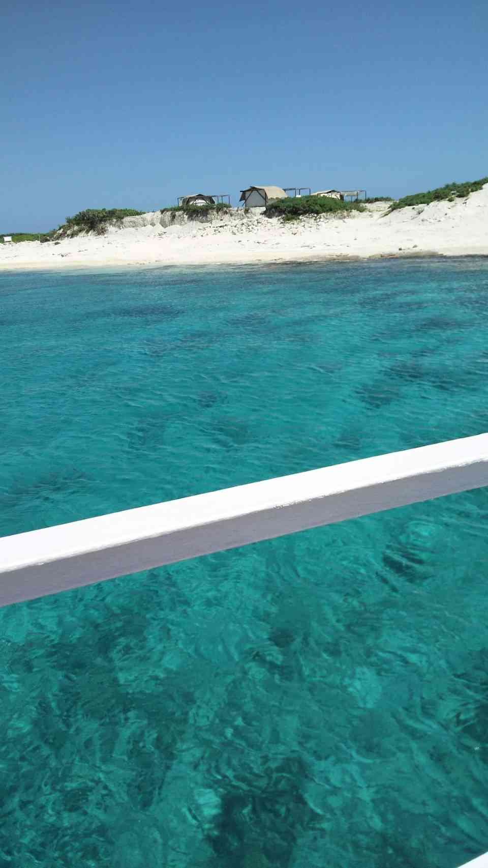 スマホに入ってる旅先の写真見せてください