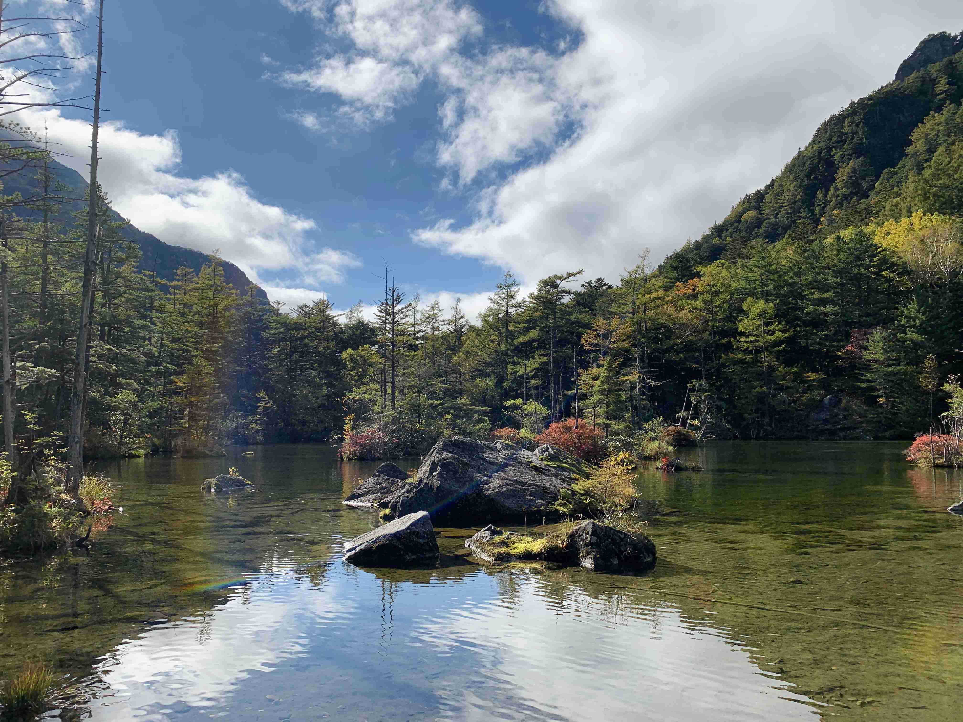スマホに入ってる旅先の写真見せてください