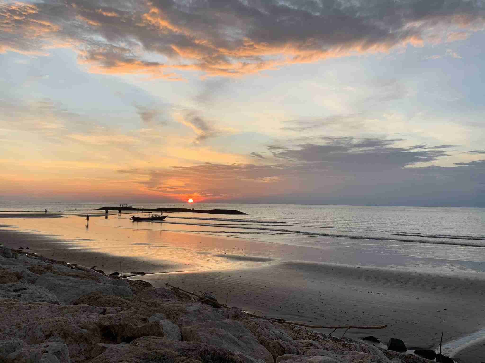 スマホに入ってる旅先の写真見せてください