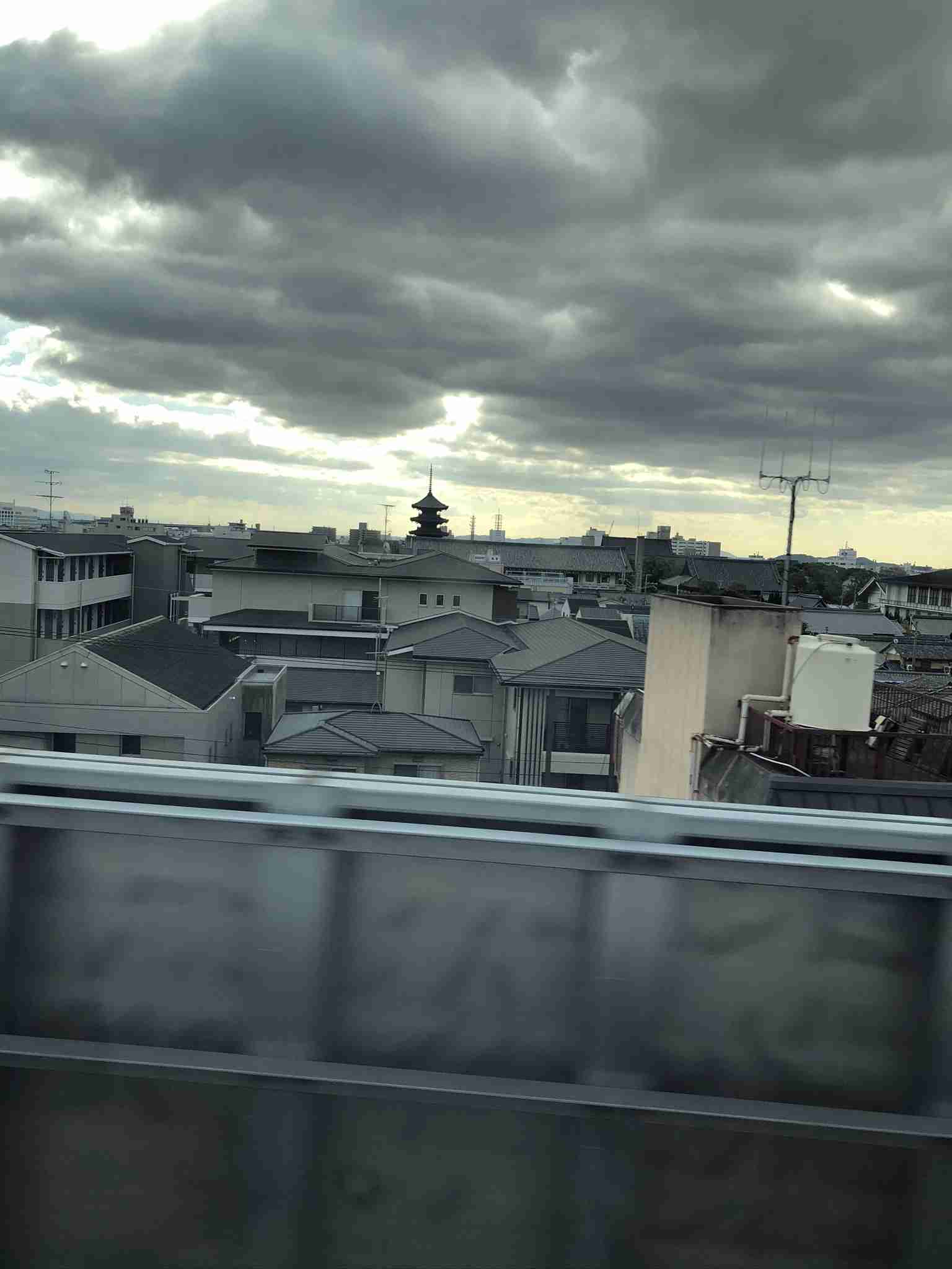 スマホに入ってる旅先の写真見せてください