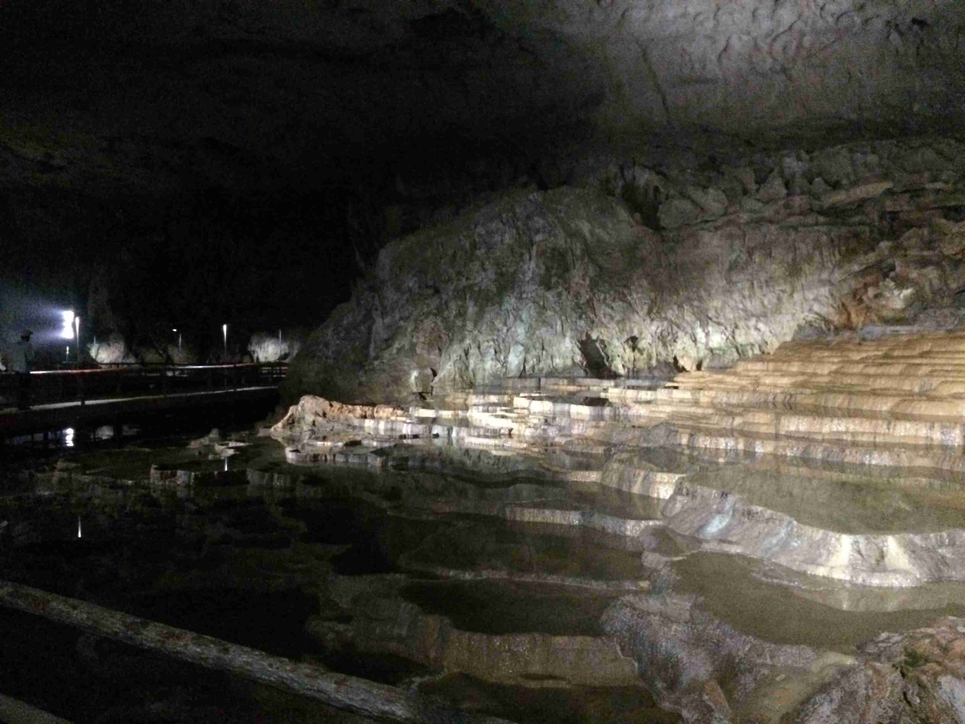 スマホに入ってる旅先の写真見せてください