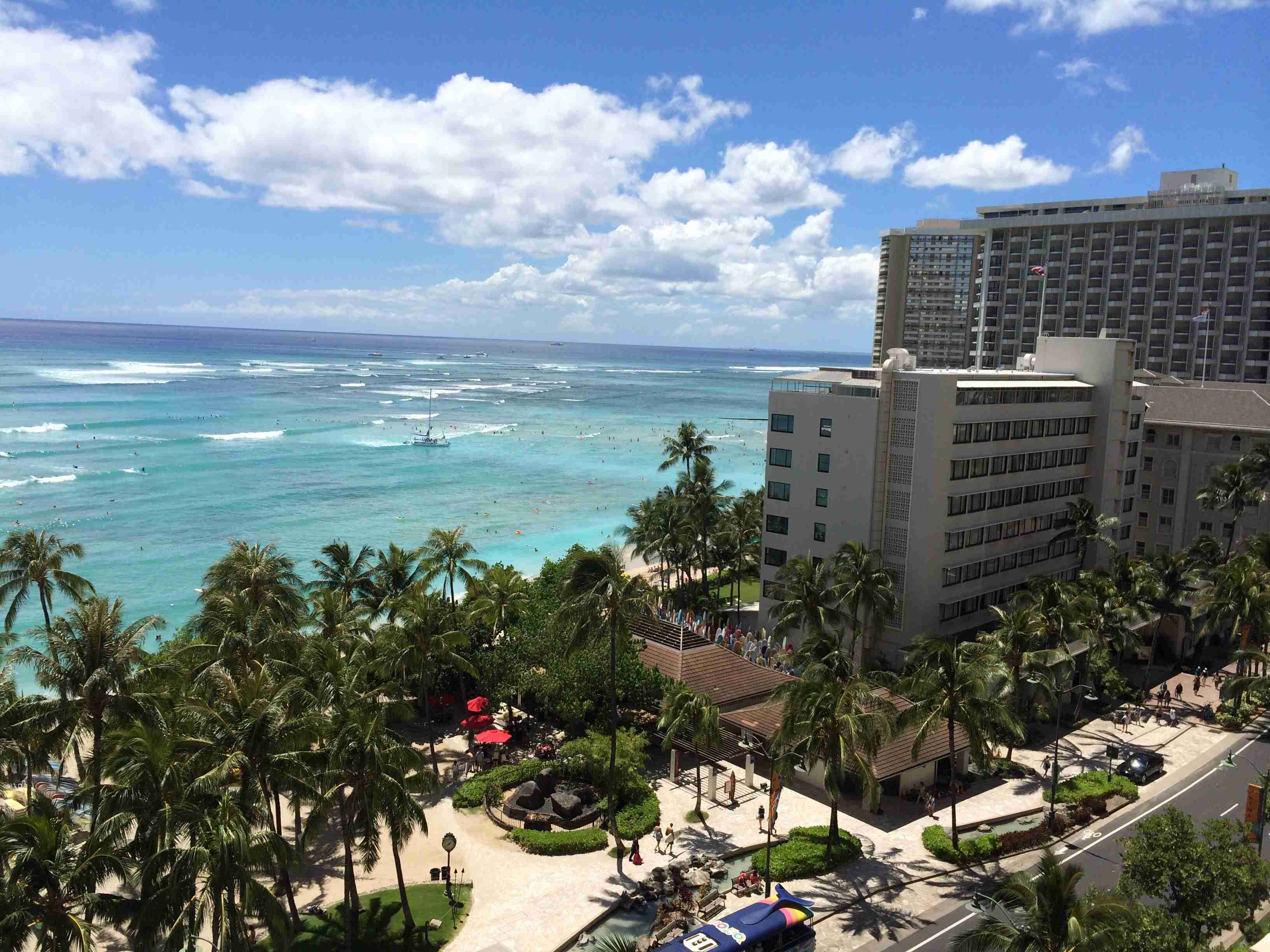 スマホに入ってる旅先の写真見せてください