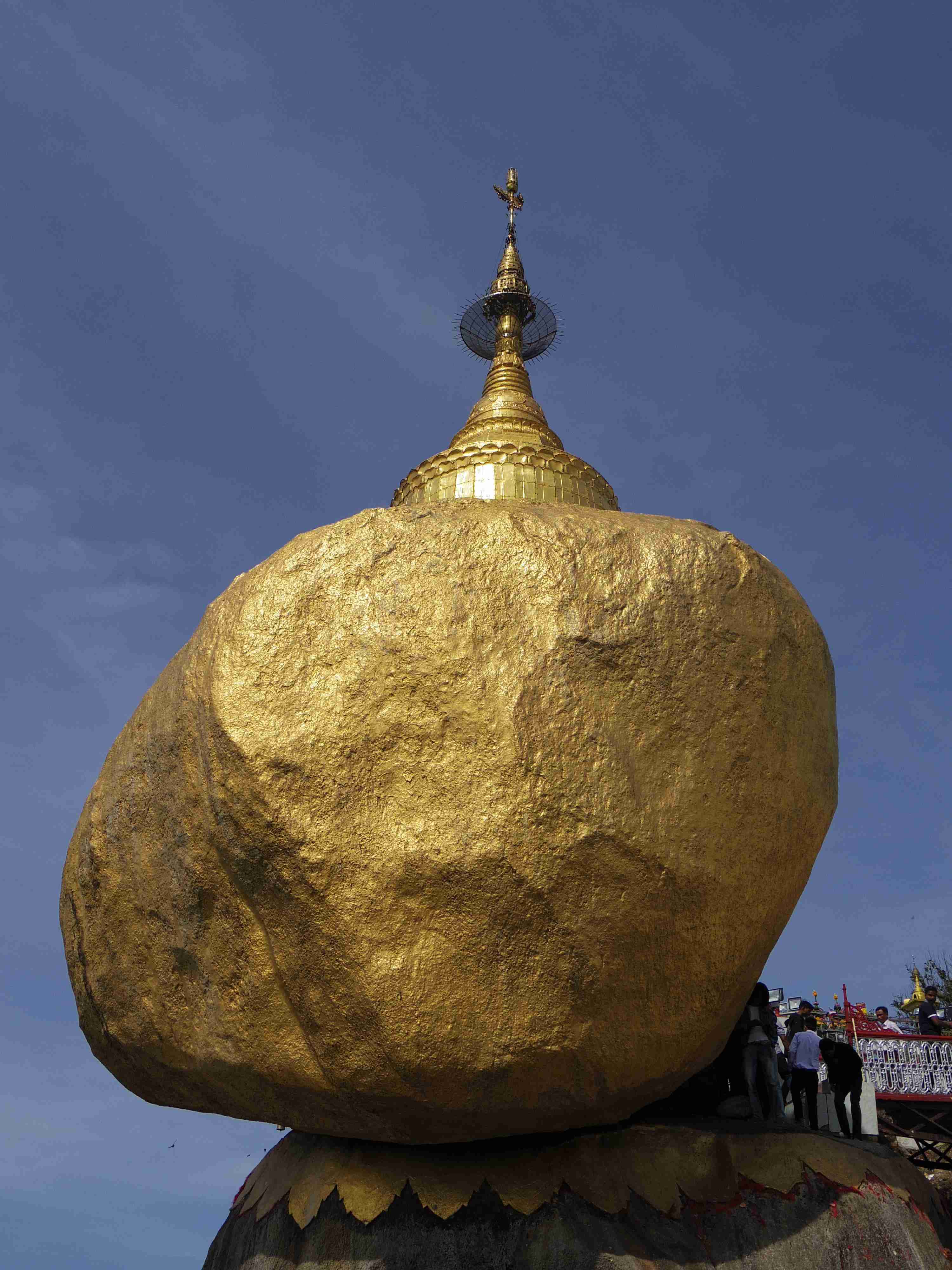 スマホに入ってる旅先の写真見せてください