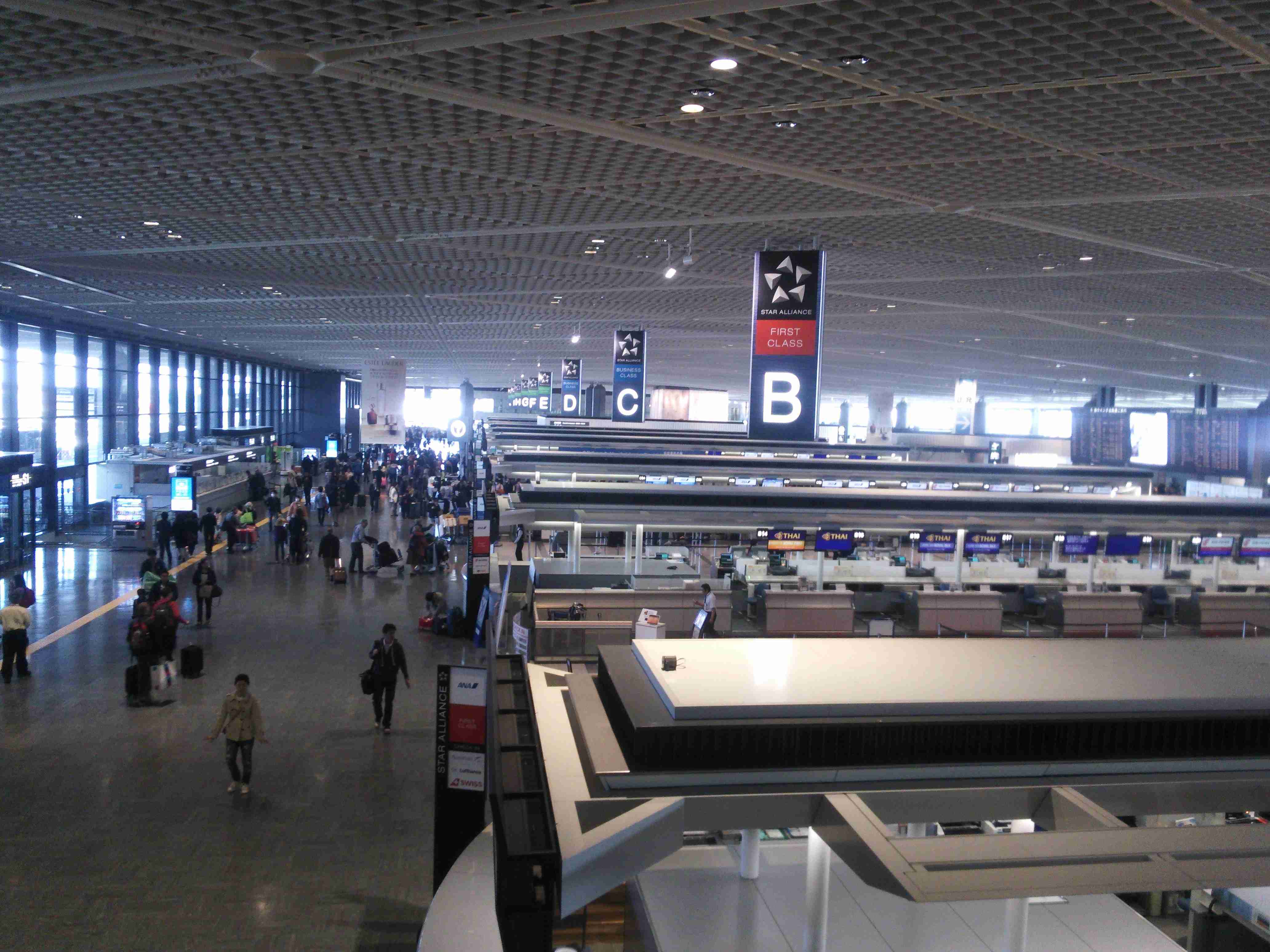 スマホに入ってる旅先の写真見せてください