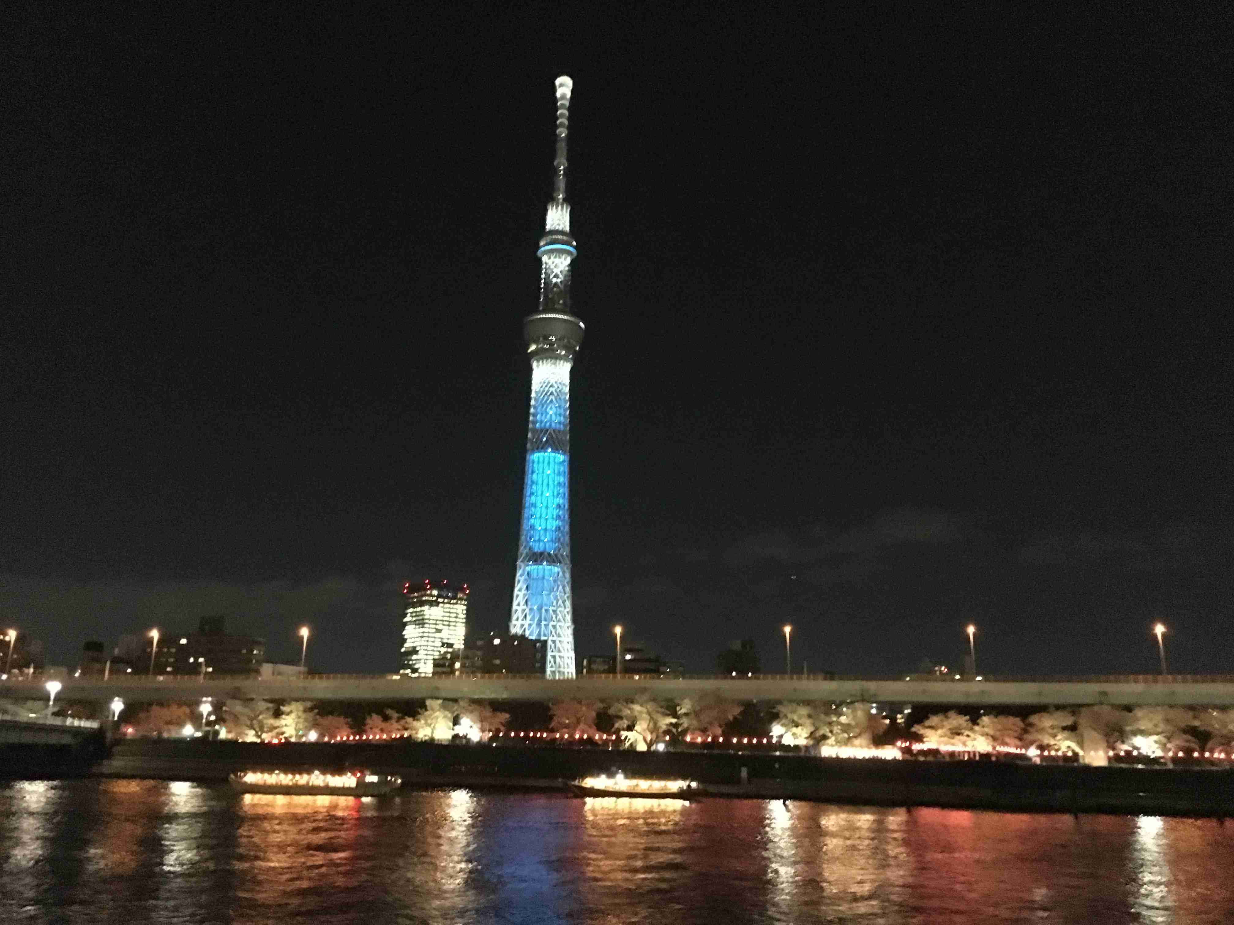 スマホに入ってる旅先の写真見せてください