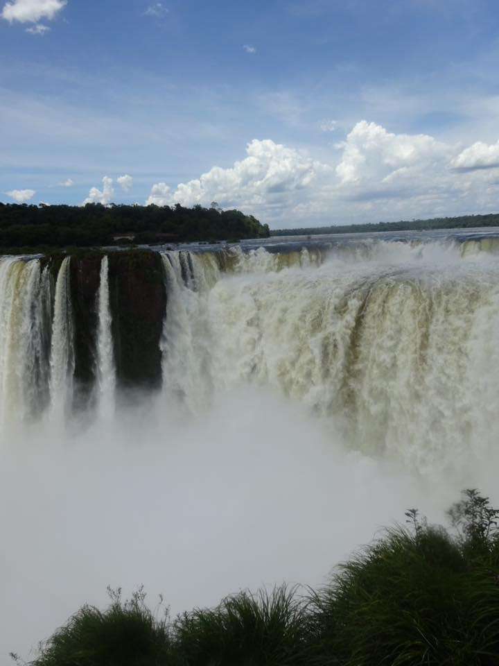 スマホに入ってる旅先の写真見せてください