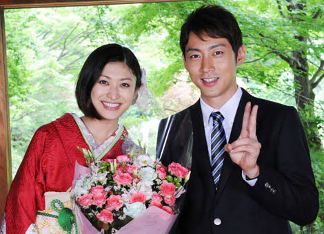 山田優、超ミニ丈からの美脚に「足、細!  長!」「気づいたら食べる?  嘘～～」と反響