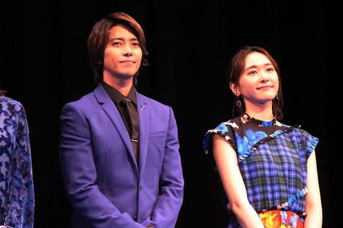女優の舞台挨拶衣装を貼るトピPart3