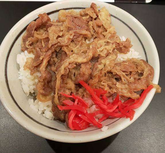 一番直近で行ったファストフード店と注文したメニューを書くトピ