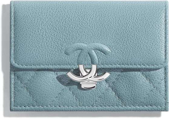 おすすめの二つ折り財布教えて下さい!👛