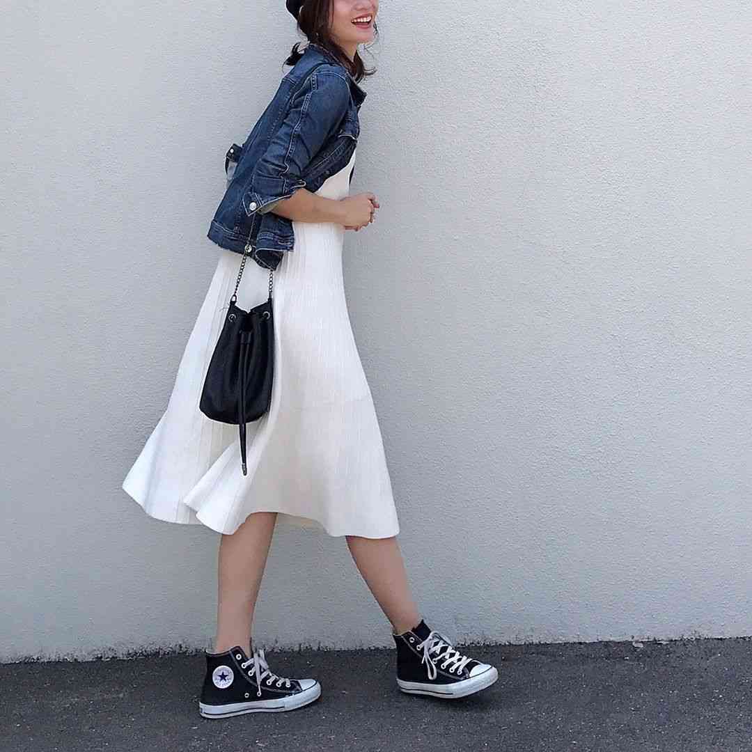 スニーカーコーデ教えて
