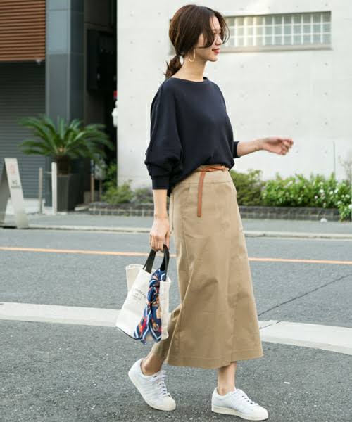 スニーカーコーデ教えて