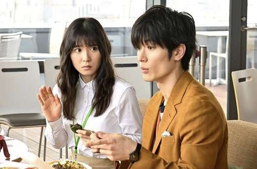 松岡茉優と三浦春馬のドラマ「カネ恋」新キャスト11名、主題歌はミスチル