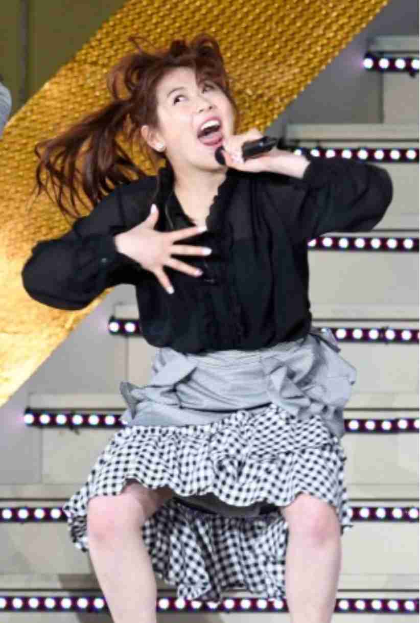 西野未姫　ネイビーブルーの新ヘア披露に「アニメのよう」「かなり印象変わります」