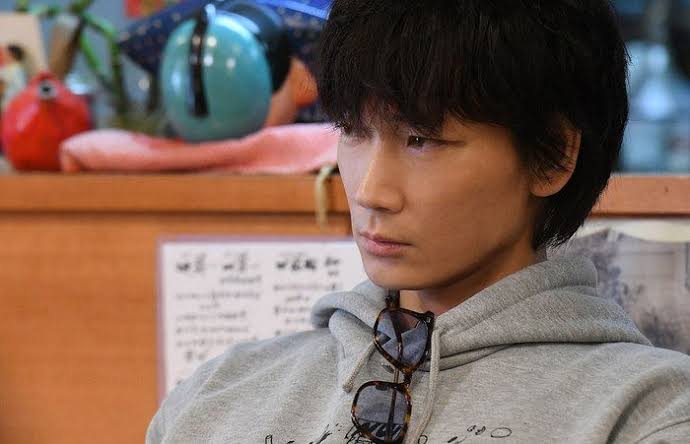 〝百戦錬磨〟の綾野剛が「ヤバイ！」を連発　撮影を中断させた小日向文世