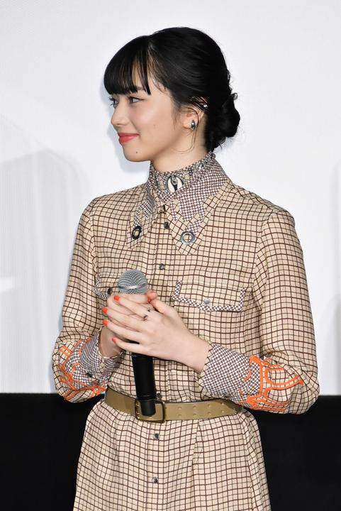 小松菜奈が涙… 菅田将暉との出会いに感謝