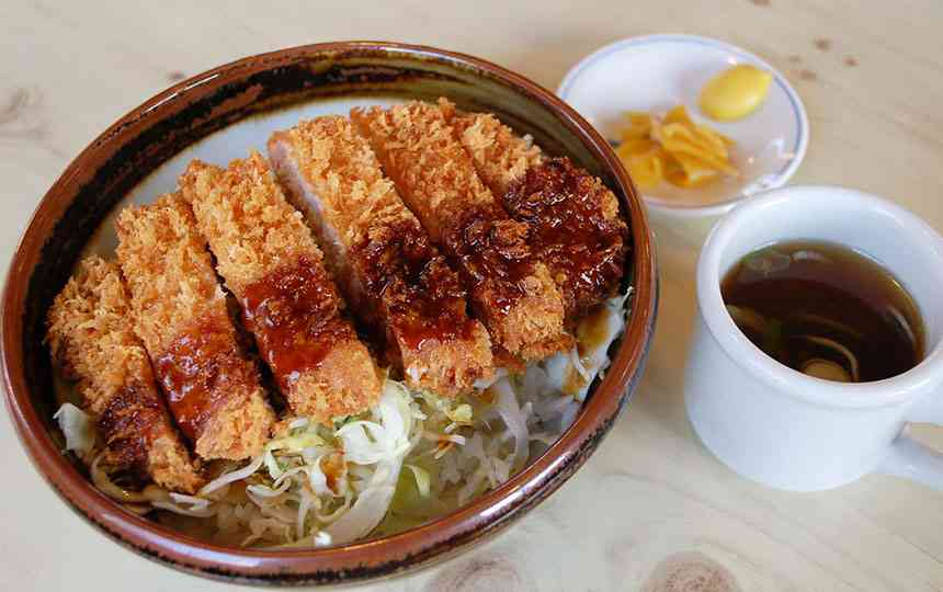 ご飯とおかず「口内で合体」やめて!…妻の訴えに賛否 テレビ紹介で「口内丼」論争盛り上がる