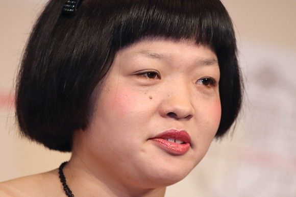 “一重まぶた”のメイク動画が100万再生、現役JKモデル・あやみん語る「アイプチやめて個性に」