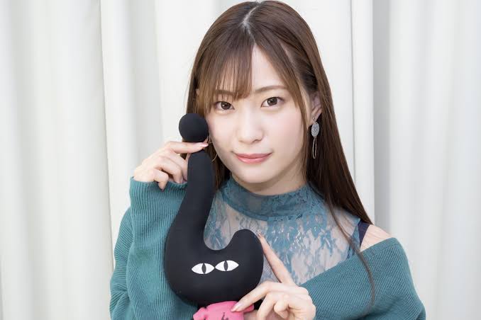 “一重まぶた”のメイク動画が100万再生、現役JKモデル・あやみん語る「アイプチやめて個性に」