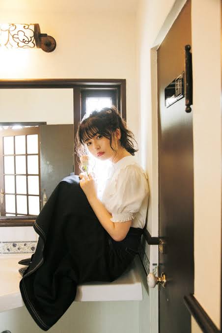 骨格タイプに合った服を着ている芸能人の画像ください