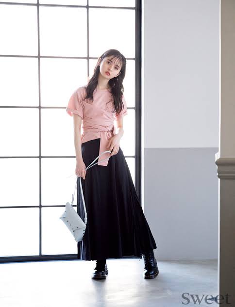 骨格タイプに合った服を着ている芸能人の画像ください