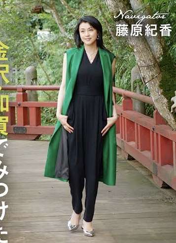 骨格タイプに合った服を着ている芸能人の画像ください