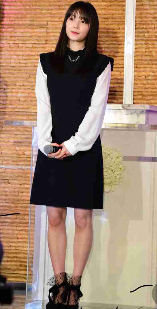 骨格タイプに合った服を着ている芸能人の画像ください