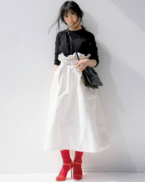 骨格タイプに合った服を着ている芸能人の画像ください