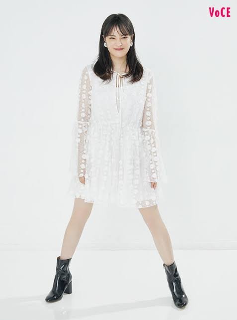 骨格タイプに合った服を着ている芸能人の画像ください