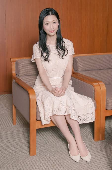 骨格タイプに合った服を着ている芸能人の画像ください