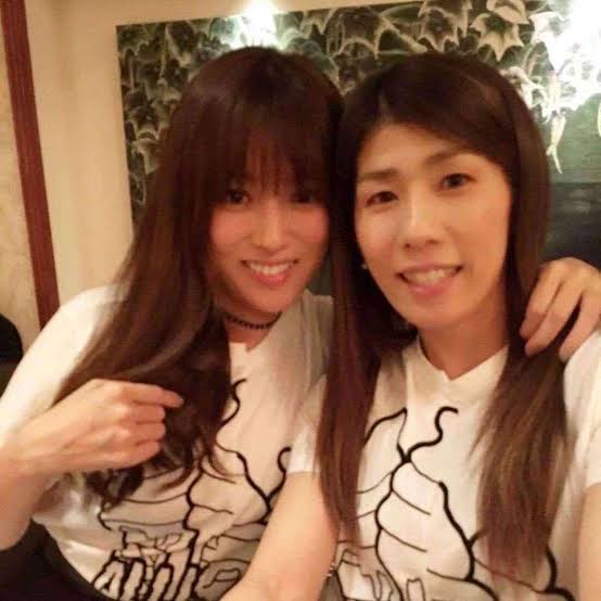 おでこが狭くて目の位置が高い人！