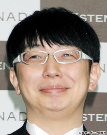 顔が怖い人