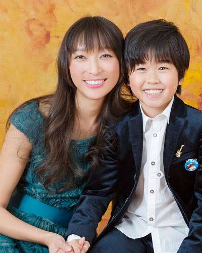 杏、離婚後初の公の場　アダムス・ファミリー吹き替えに「悩みを吹き飛ばしたい人へ…」