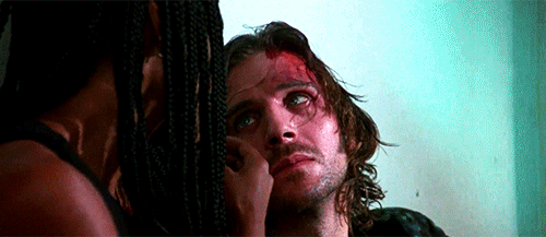 ドラマ・映画の見つめあう2人の画像