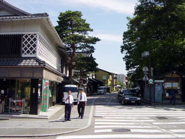 出火当時店内には客や従業員が…金沢・兼六園近くの飲食店で火災 4連休で周辺には多くの観光客