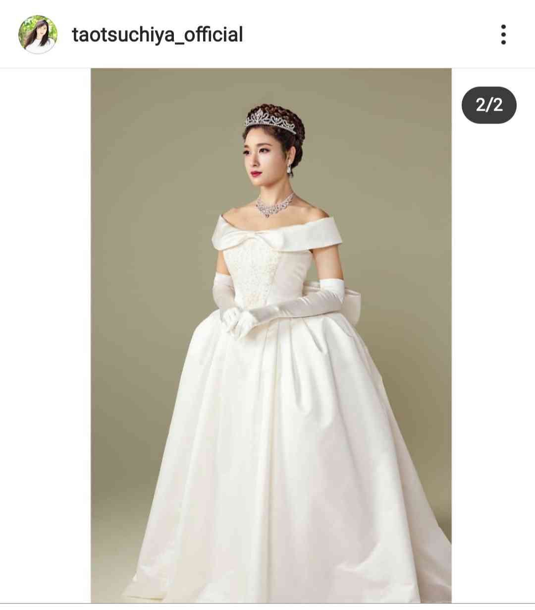 女優のポニーテール、ひとつ結び
