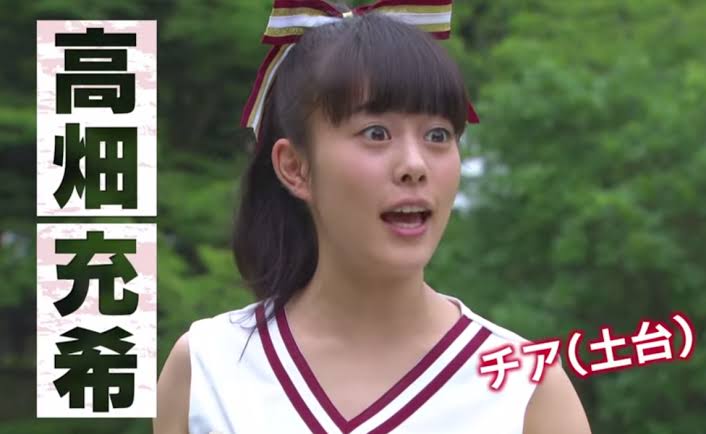 女優のポニーテール、ひとつ結び