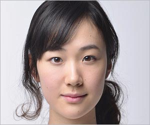 女優のポニーテール、ひとつ結び