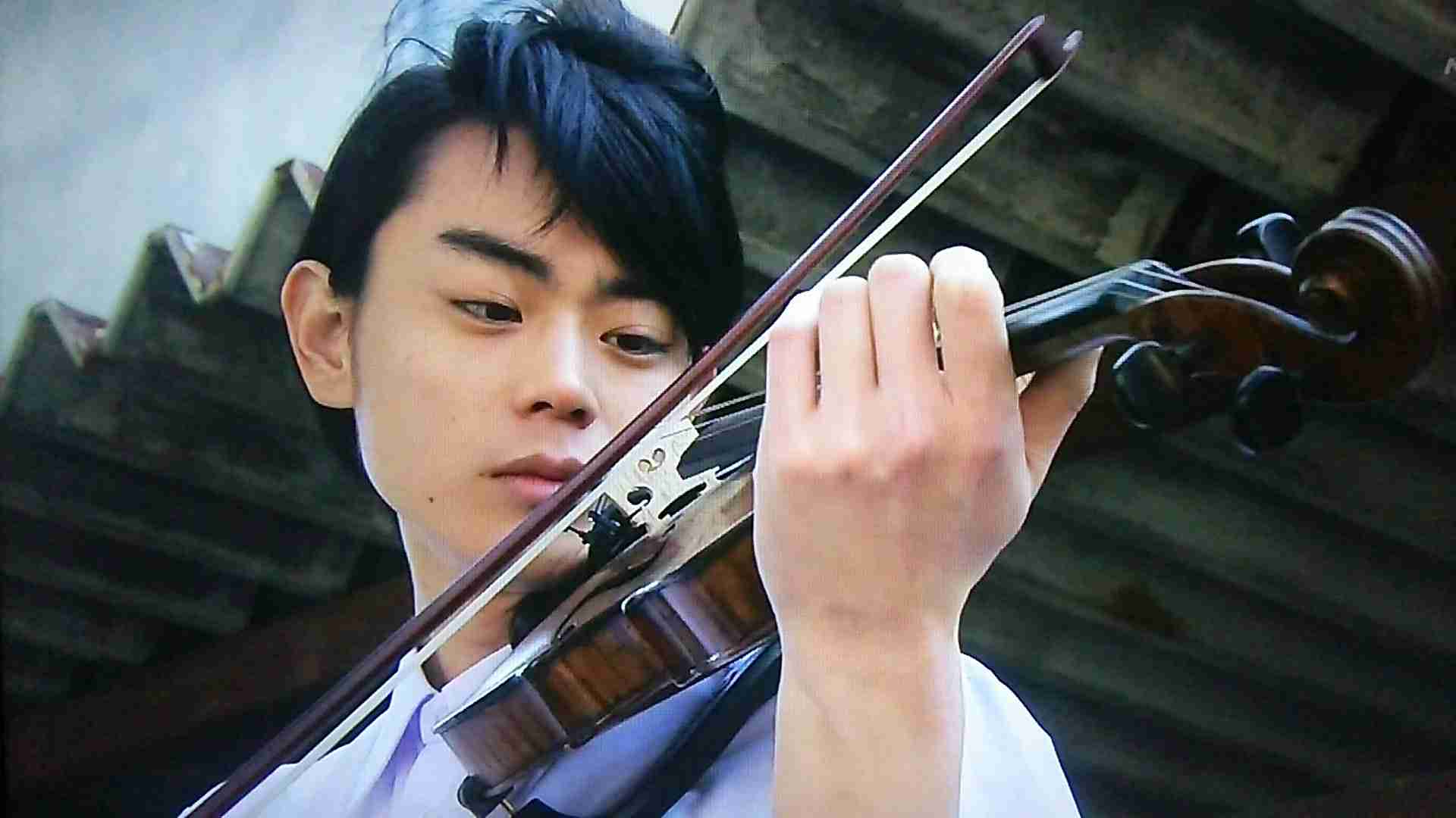 ある作品の俳優を貼ってどの作品か当てるトピ