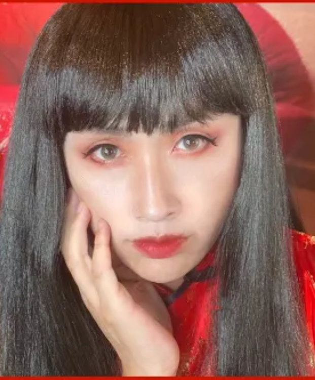 女装している男性芸能人が見たい