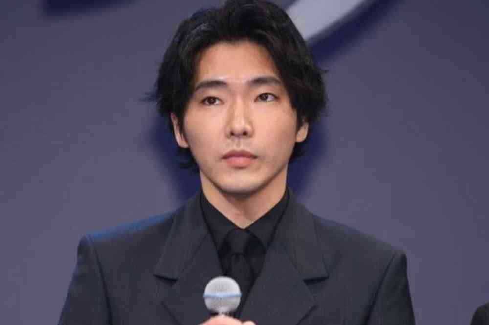 柄本佑 “裸一貫”で熱演した主演ドラマで演技賞選出「この重さに恥じないように精進」