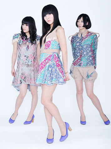 Perfume、衣装“15年分761着”すべて紹介「COSTUME BOOK」発表