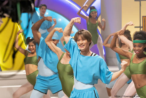 なんだかよくわからんポーズを撮ってるイケメンが見たい