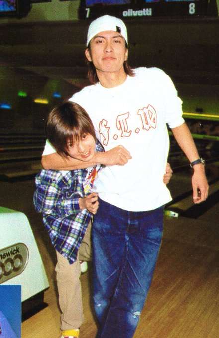 なんだかよくわからんポーズを撮ってるイケメンが見たい