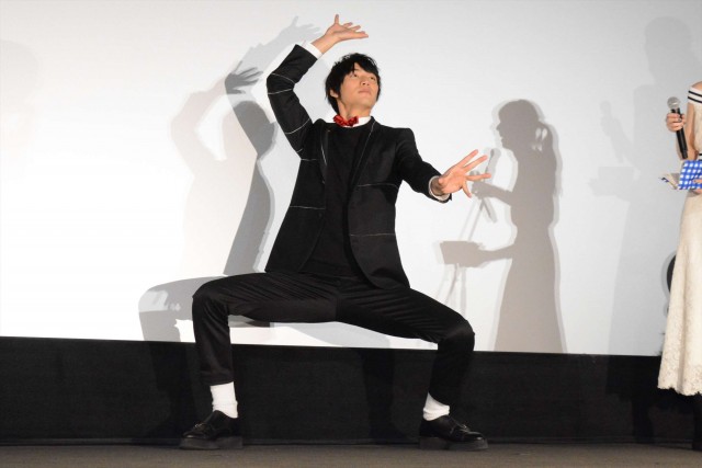 なんだかよくわからんポーズを撮ってるイケメンが見たい