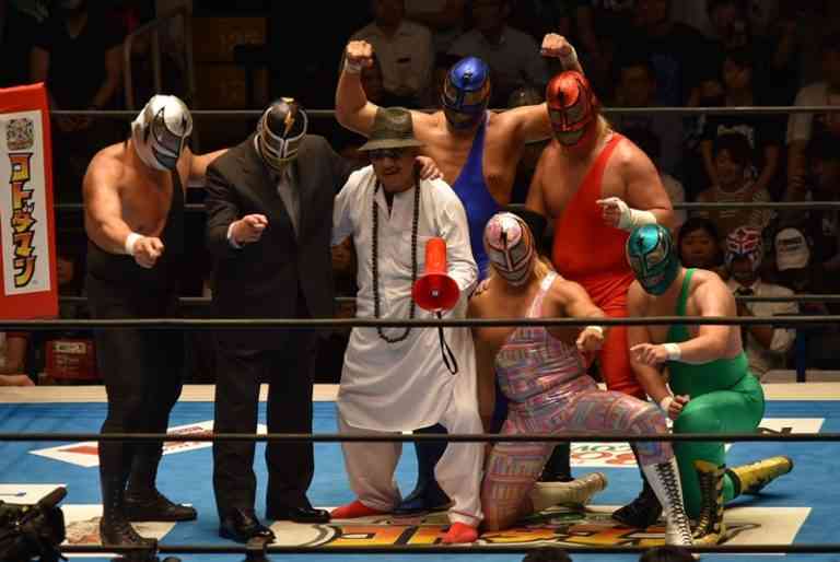 メンズ水着革命。キュートさを前面に押し出したワンショルダータイプの水着「ブローキニ」がナウオンセール（カナダ）