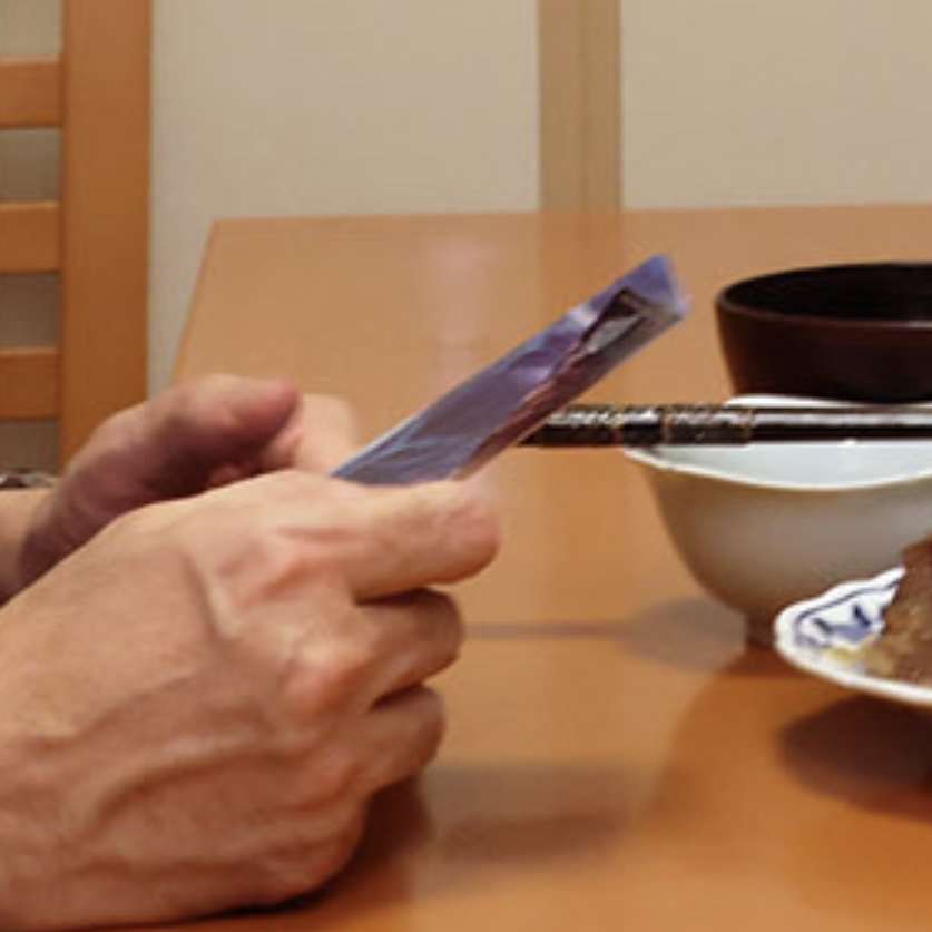岸田文雄氏の食事写真が話題　
